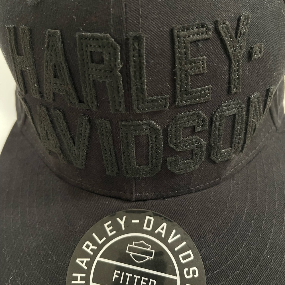 🌺 NWT Harley Davidson all Black baseball hat .  Size 7.38.